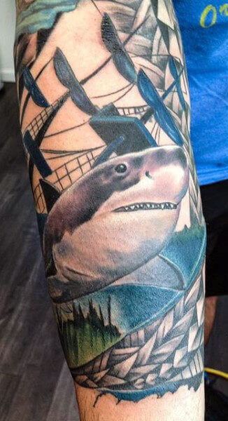 20 Fantastic Shark Tattoo Designs For Men Women Petpress