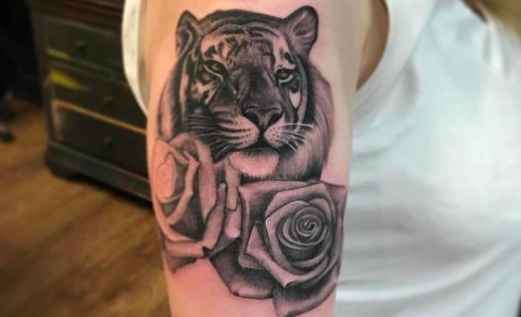 15+ Best Tiger and Rose Tattoo Designs - PetPress